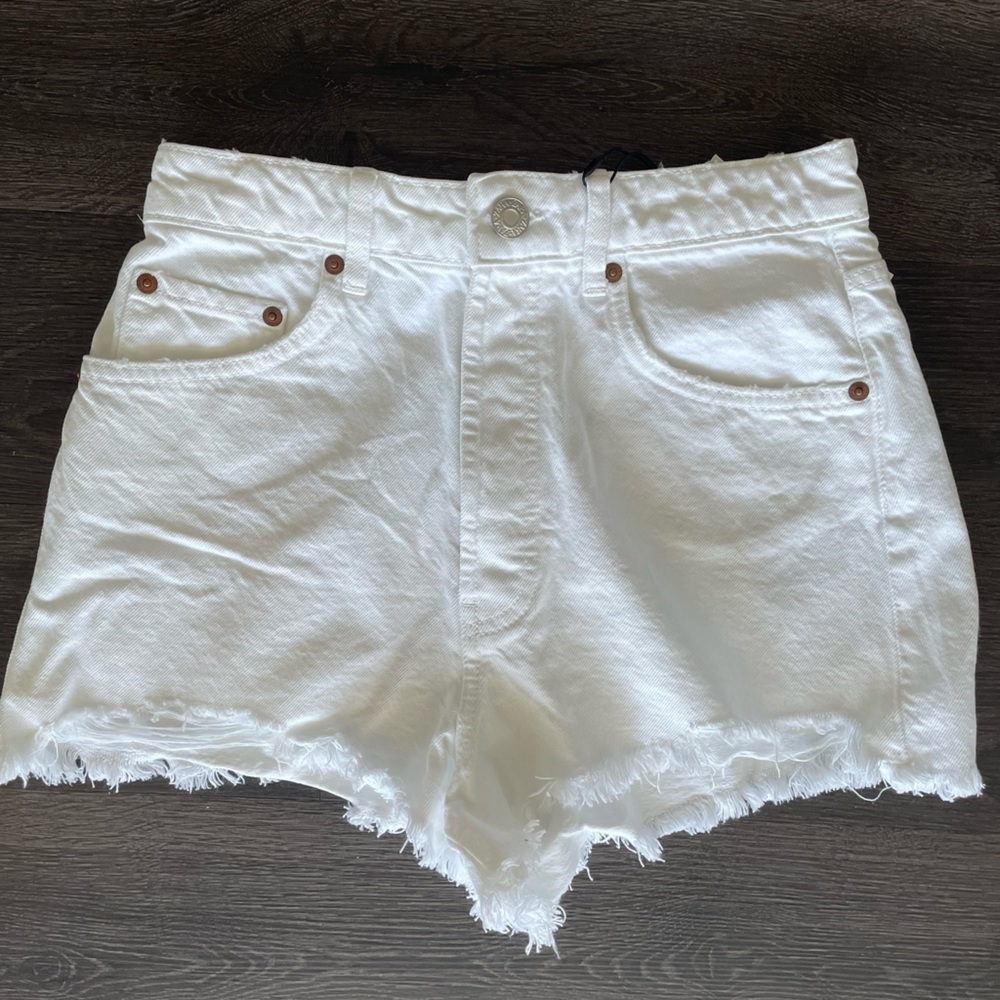 Never worn Zara white denim shorts